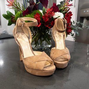 Nine West nude platform with ankle strap, size 8.5M